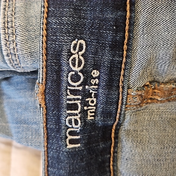 Maurices mid rise ripped jegging - Picture 4 of 8